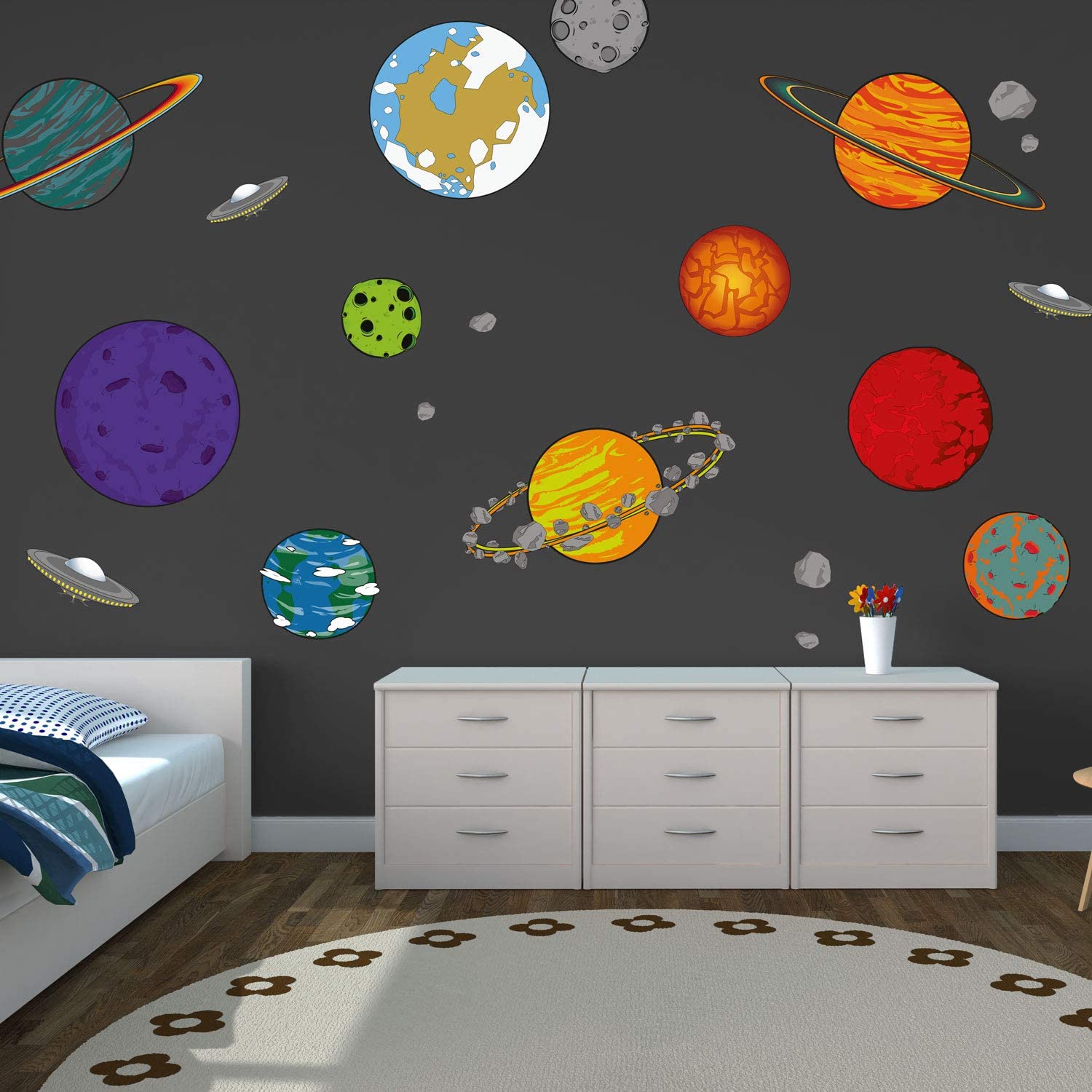 Как оформить комнату в стиле космос: фото, идеи по оформлению